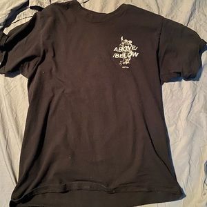 Men’s Medium Graphic Tee